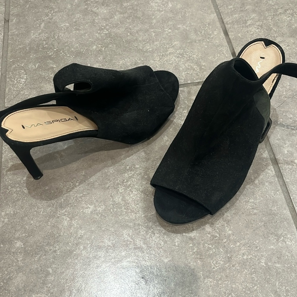 VIA SPIGA Open Toe Ankle Boots